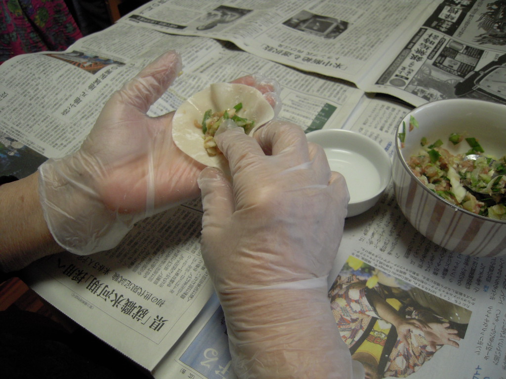 みんなで餃子づくり！